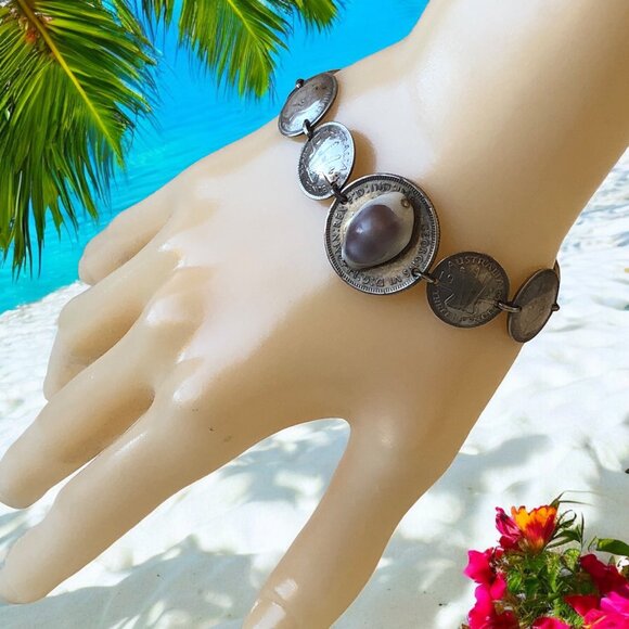 Australian Silver Coins WII Sweetheart Bracelet Shell Trench Art 6" - Picture 16 of 16